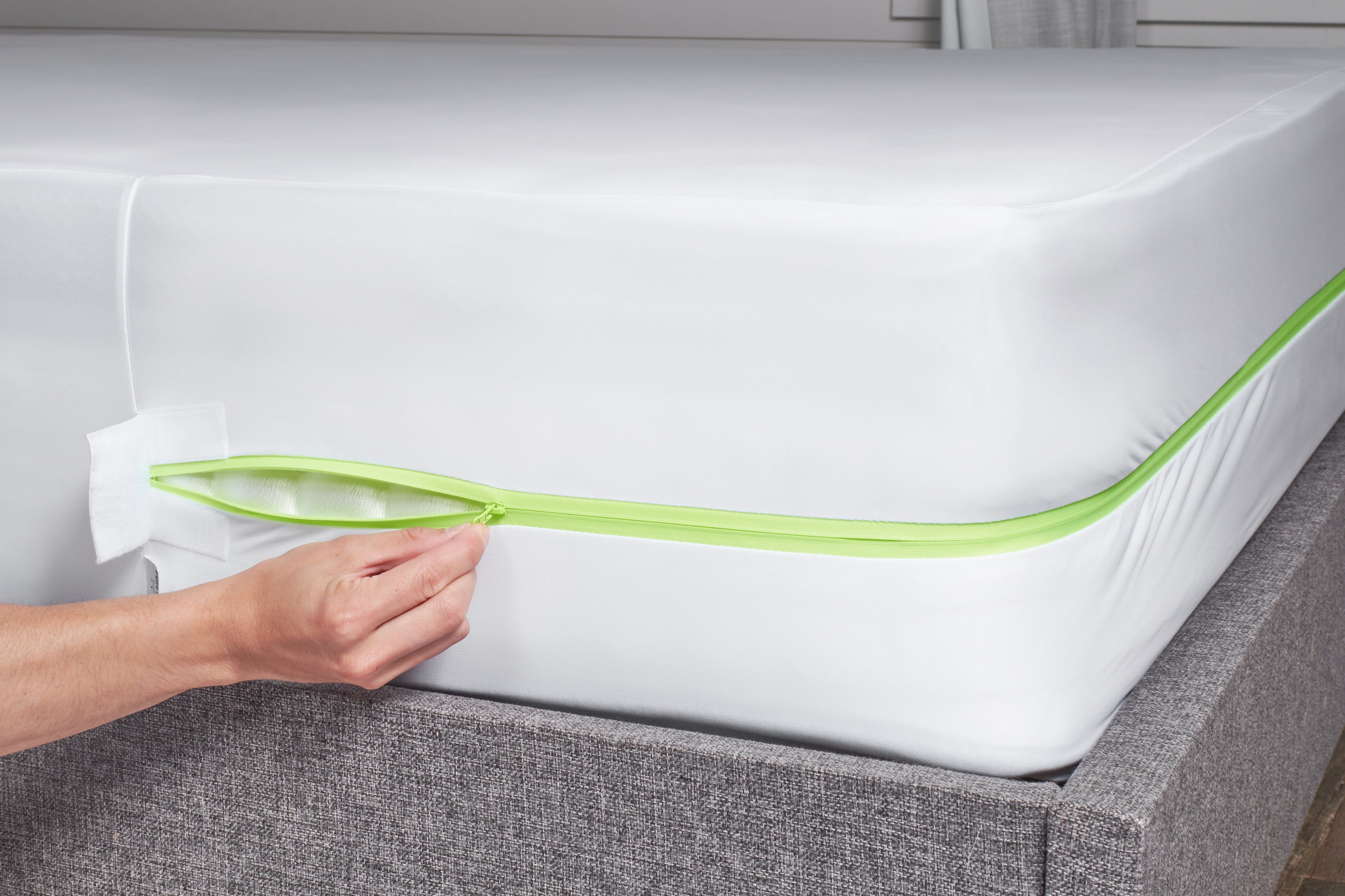 Dust mite-proof double bed encasement set including mattress and duvet covers for allergy relief.
